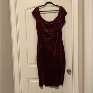 Plus Size Women’s Cocktail Dress